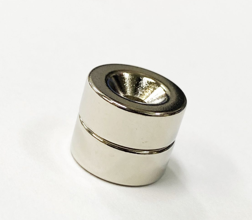 Topline magnet for body mount (mount side)