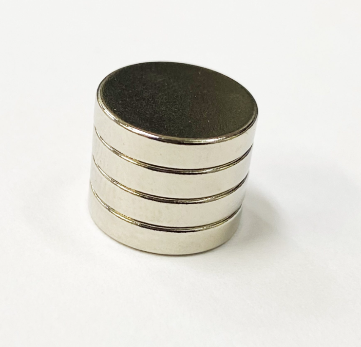 Topline magnet for body mount (body side)